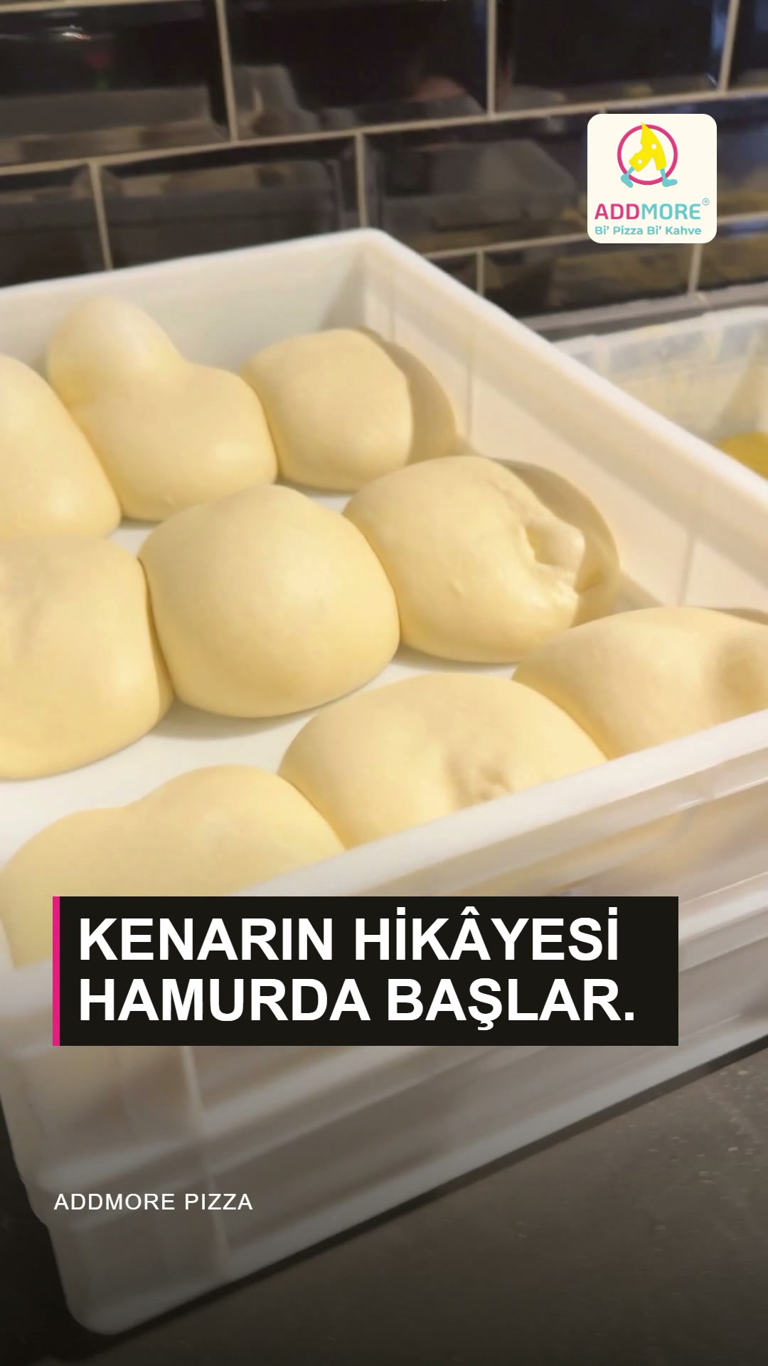 Napolitan pizza deneyimi hamurda başlar